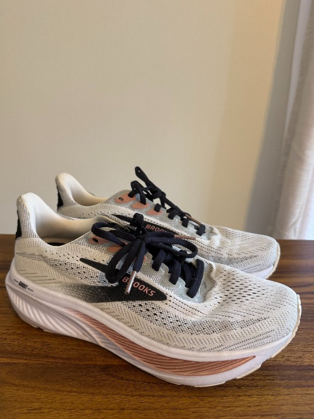 Women's Brooks Ghost 17 size US 8